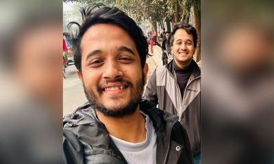‘আমাদের শহীদ ভাইয়েরা ওপর থেকে আমাদের দিকে তাকিয়ে আছেন’