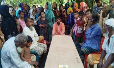 কফিনবন্দী হয়ে লেবানন থেকে ফিরলো পরিবারের একমাত্র ছেলেটি