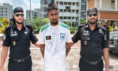 ‘আমার বাপেরে ১৫ জনে মিইল্লা কোপাইছে আর আমরা দুই ভাইয়ে ওরে কোপাইছি’