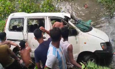 বিমানবন্দরে যাওয়ার পথে প্রাণ গেল নারীর, আহত ১০