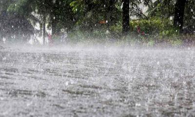 দেশজুড়ে বৃষ্টির সম্ভাবনা, কোথাও নামতে পারে ভারী বর্ষণ