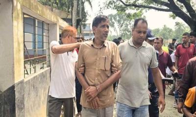 ফেসবুকে মাদ্রাসা নিয়ে আপত্তিকর পোস্ট, স্কুলশিক্ষক আটক