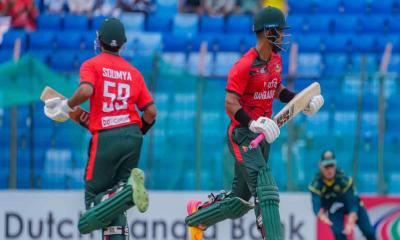 ব্যাটিং ধসে ১৩১ রানেই থামল বাংলাদেশ