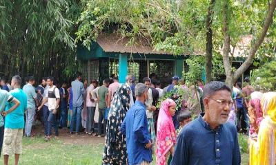 দিনাজপুরে ব্যবসায়ীকে কুপিয়ে হত্যা