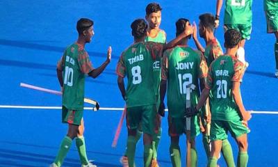 দুই দফা এগিয়েও হার, চীনের কাছে বাংলাদেশের যুব হকি দলের হতাশা