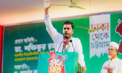 ৪ লাখ টাকা বাঁচিয়ে চবির হলগুলোতে ১১ ডিপ ফ্রিজ দিচ্ছেন চাকসু ভিপি