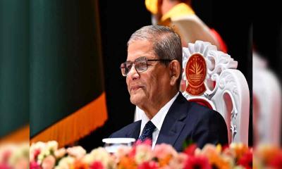 রাষ্ট্রীয় দায়িত্ব পালনে সম্পূর্ণ দলনিরপেক্ষভাবে কাজ করব: রাষ্ট্রপতি