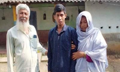 ‘চোরেদের গ্রাম’ থেকে প্রথম চিকিৎসক হওয়ার পথে প্রতিবন্ধী কালিমুল্লা
