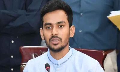 ঘুষের অভিযোগে আসিফ মাহমুদের স্ট্যাটাস