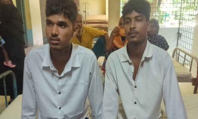 ক্লাস চলাকালে দুই শিক্ষার্থীকে মারধরের অভিযোগ