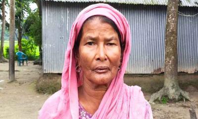 জীবিত মাকে মৃত দেখিয়ে জমি বিক্রির অভিযোগ
