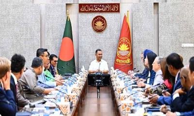 প্রধানমন্ত্রীর সঙ্গে মার্কিন ব্যবসায়ী প্রতিনিধিদলের বৈঠক