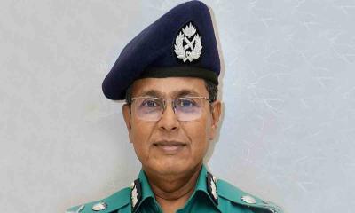 কার্নিশে ঝুলে থাকা তরুণকে গুলি, হাবিবসহ তিন পুলিশের মৃত্যুদণ্ড