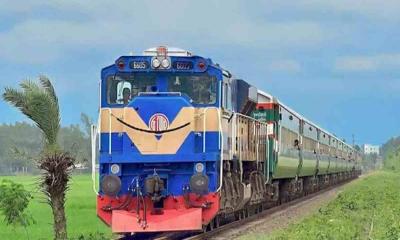 রাজস্ব বাড়াতে ১১ ট্রেন ইজারার পথে রেলওয়ে