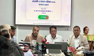 মন খুলে গান গাওয়া যায়, নম্বর দেওয়া যায় না: শিক্ষামন্ত্রী