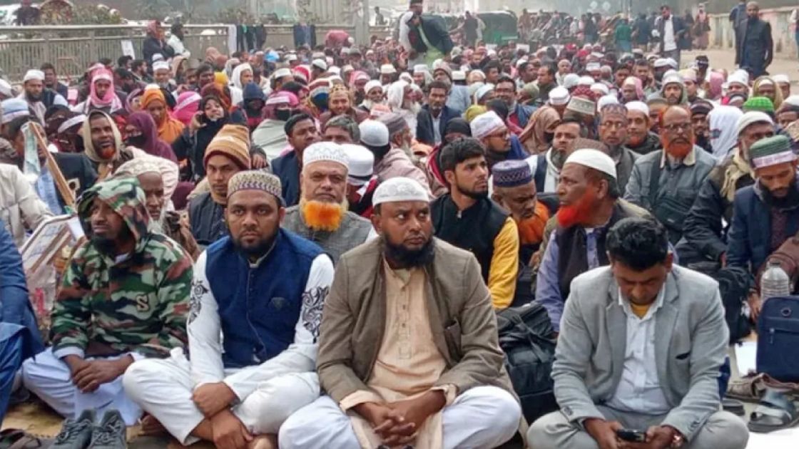 জাতীয়করণের দাবিতে ইবতেদায়ি শিক্ষকদের লং মার্চ টু অধিদপ্তর সোমবার