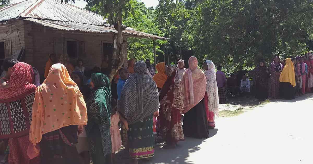 কুষ্টিয়ায় বাবার জানাজা শেষ করতেই এলো মেয়ের মৃত্যু সংবাদ