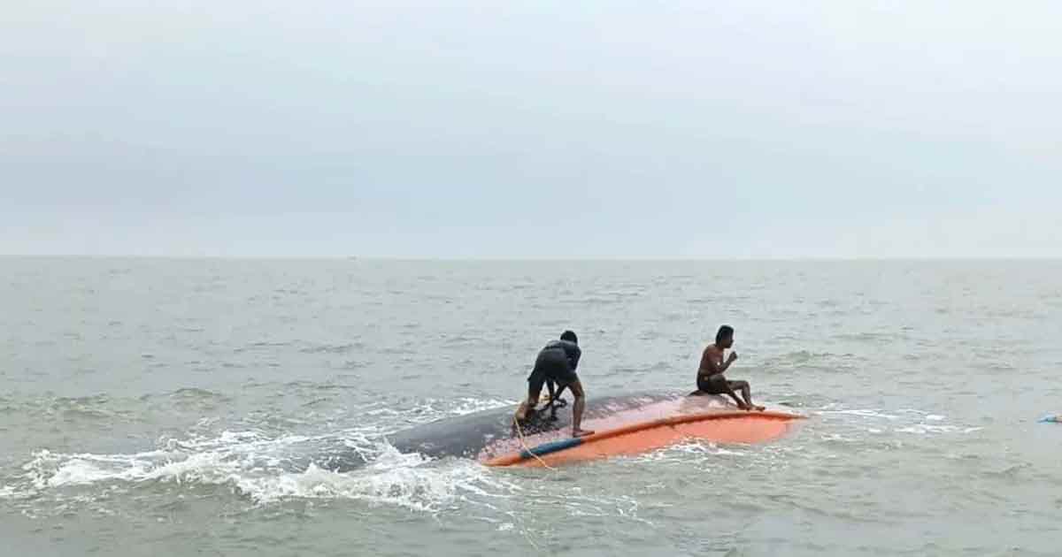 বঙ্গোপসাগরে নিখোঁজ ট্রলারে মিলল ৯ জেলের মরদেহ
