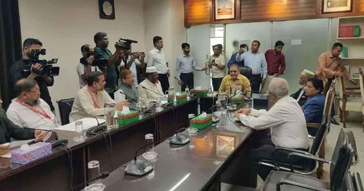 নির্বাচন কমিশনের সঙ্গে বৈঠকে জামায়াতের প্রতিনিধি দল