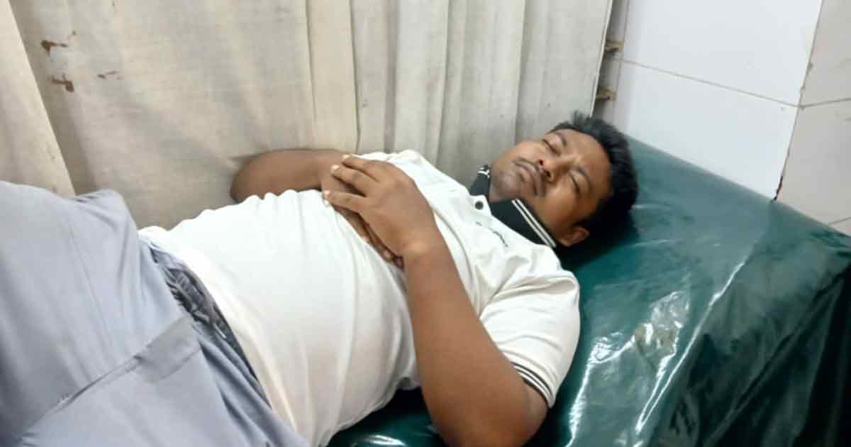 পেশাগত দায়িত্ব পালন করতে গিয়ে বিএনপি-ছাত্রদলের মারধরের শিকার সংবাদকর্মী