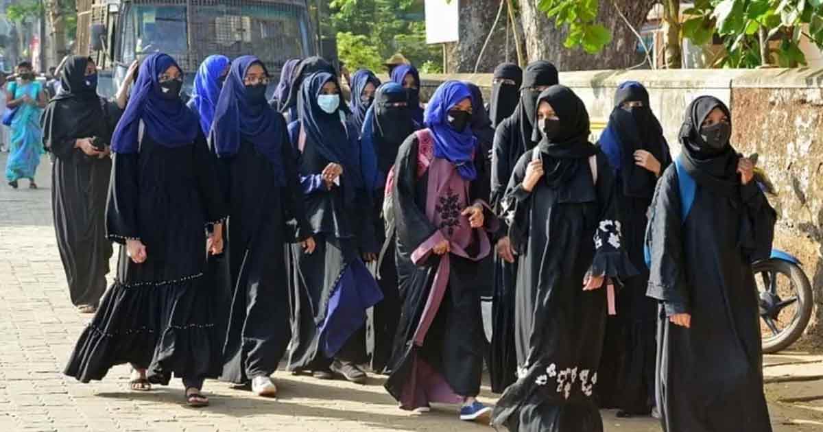 ইসলামে হিজাব পরা অপরিহার্য নয়: ভারতীয় হাইকোর্ট