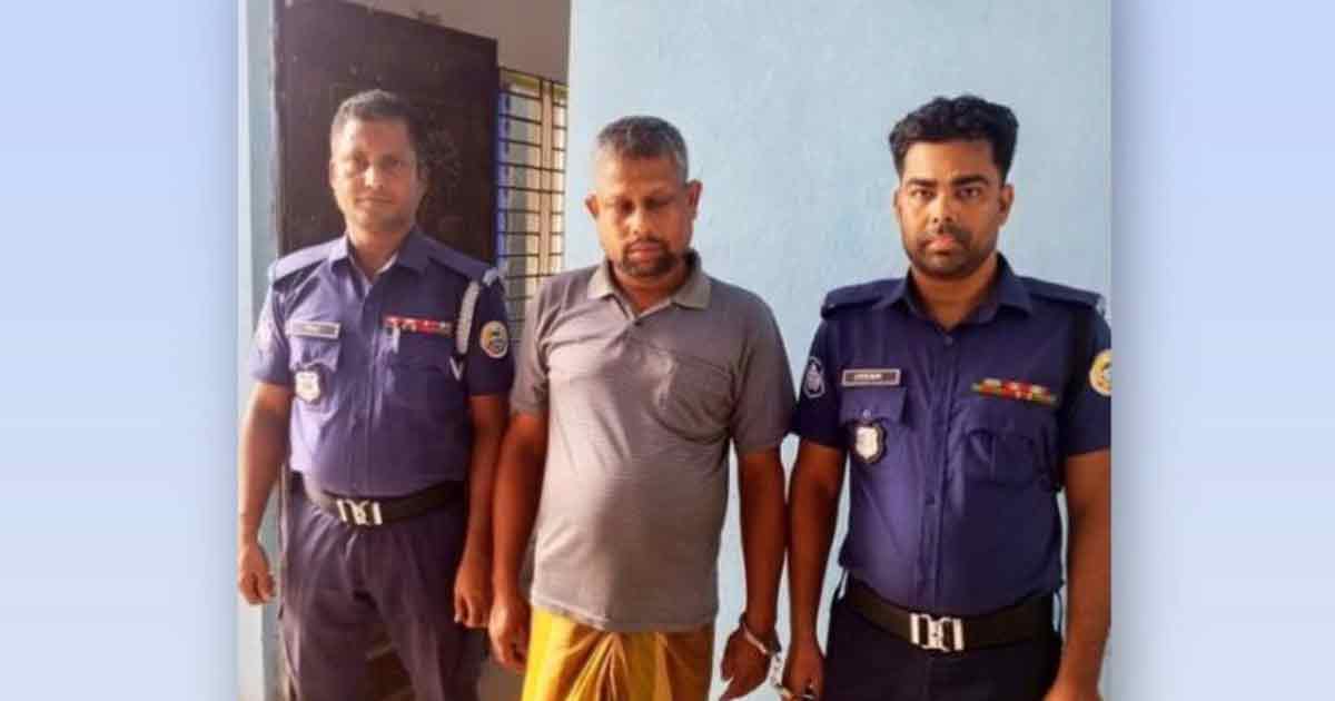 নেছারাবাদে ১০ মামলার পলাতক আসামি গ্রেপ্তার