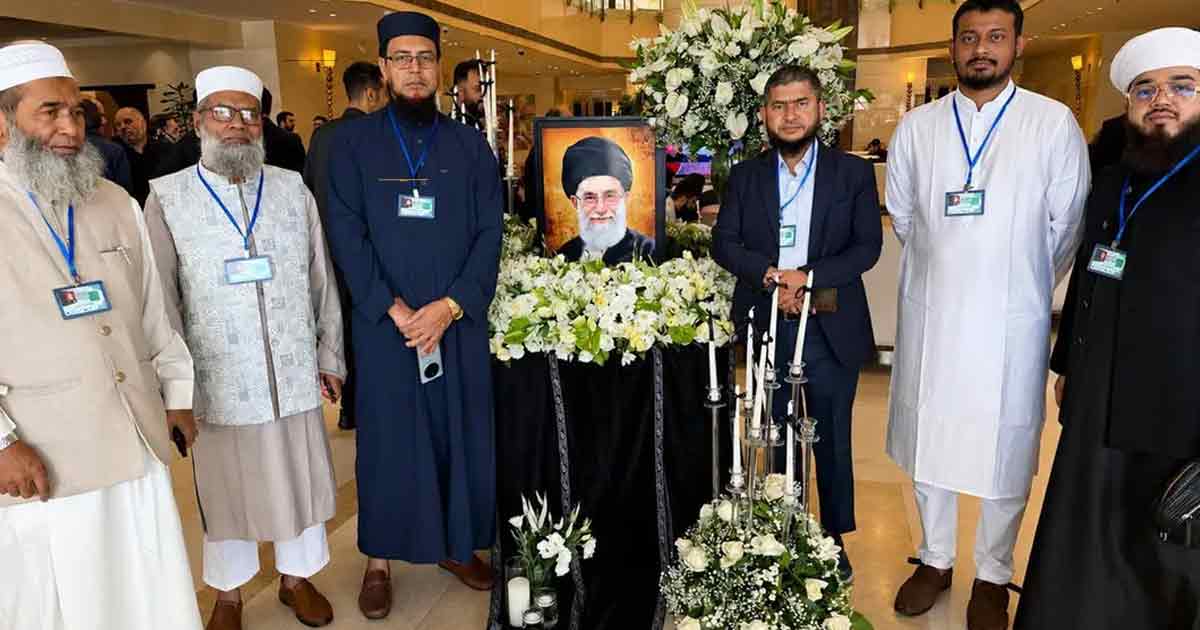 খামেনির রাষ্ট্রীয় শোকানুষ্ঠানে ১১ দলীয় জোটের প্রতিনিধিদল