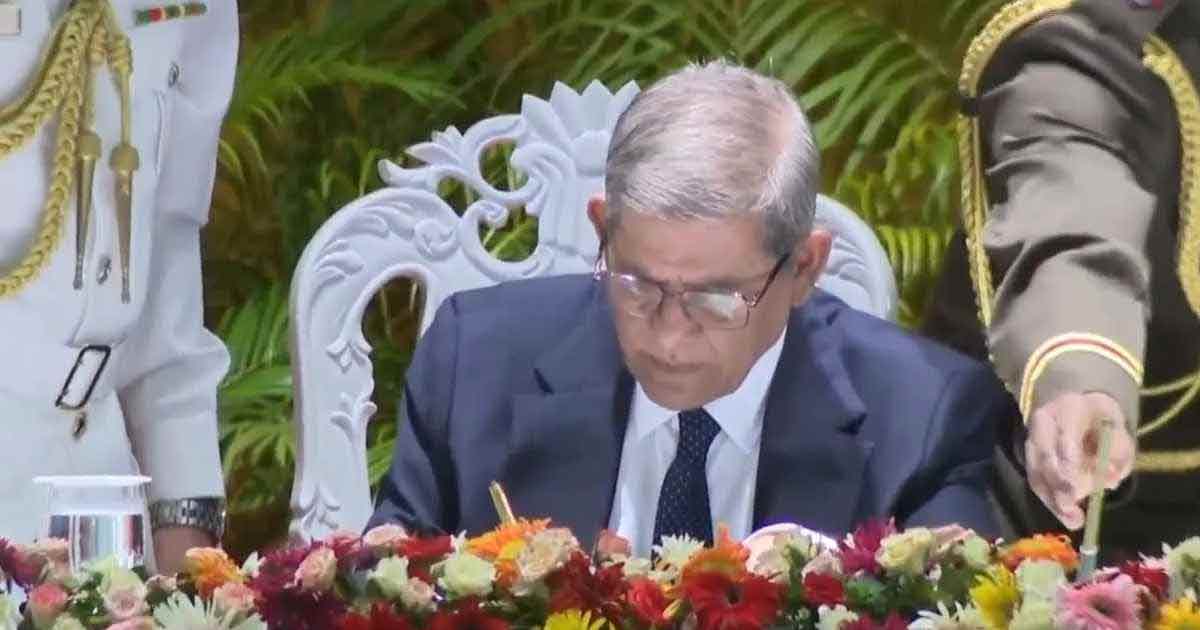 শপথ নিলেন দেশের ২৩তম রাষ্ট্রপতি মির্জা ফখরুল
