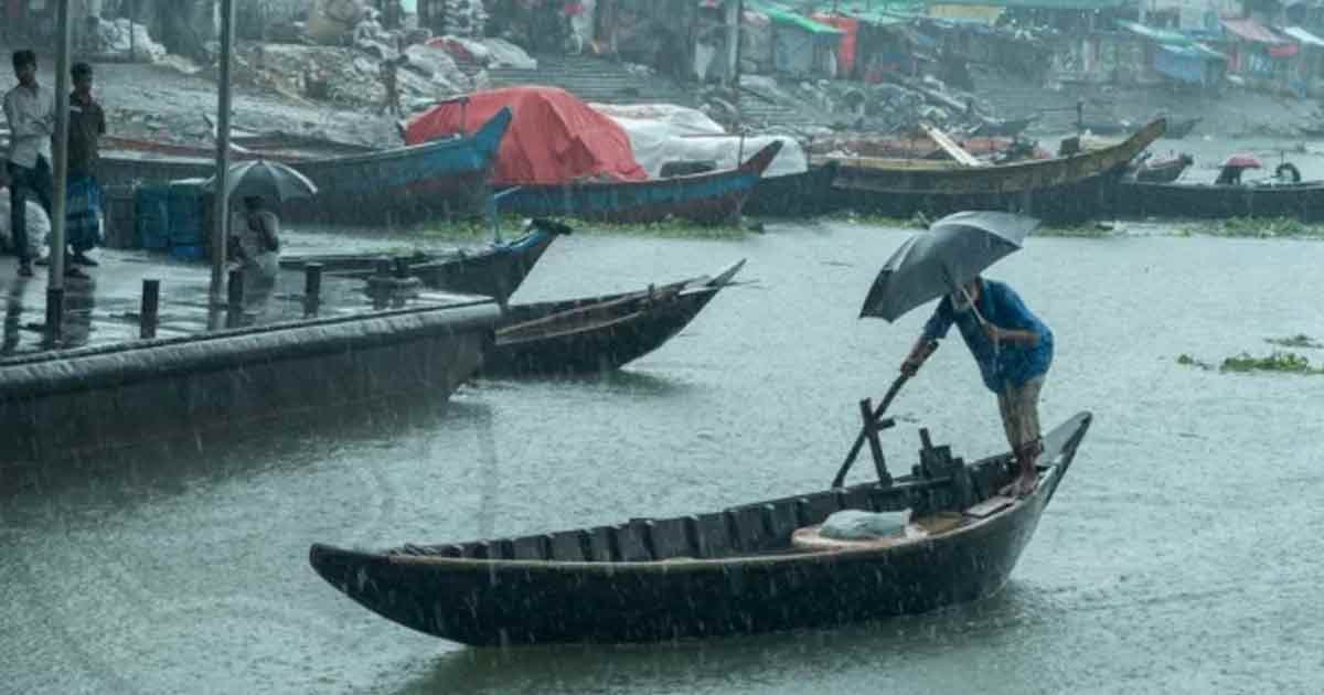 দেশজুড়ে আরও ৪৮ ঘণ্টা বৃষ্টির শঙ্কা, সতর্কবার্তা আবহাওয়া বিভাগের