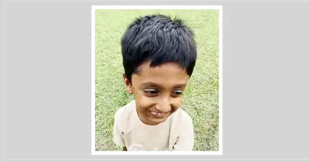 স্কুলে ঢোকার সময় খাদ্যবাহী গাড়ির ধাক্কায়  প্রাণ গেল শিশু শিক্ষার্থী আমির হামজার