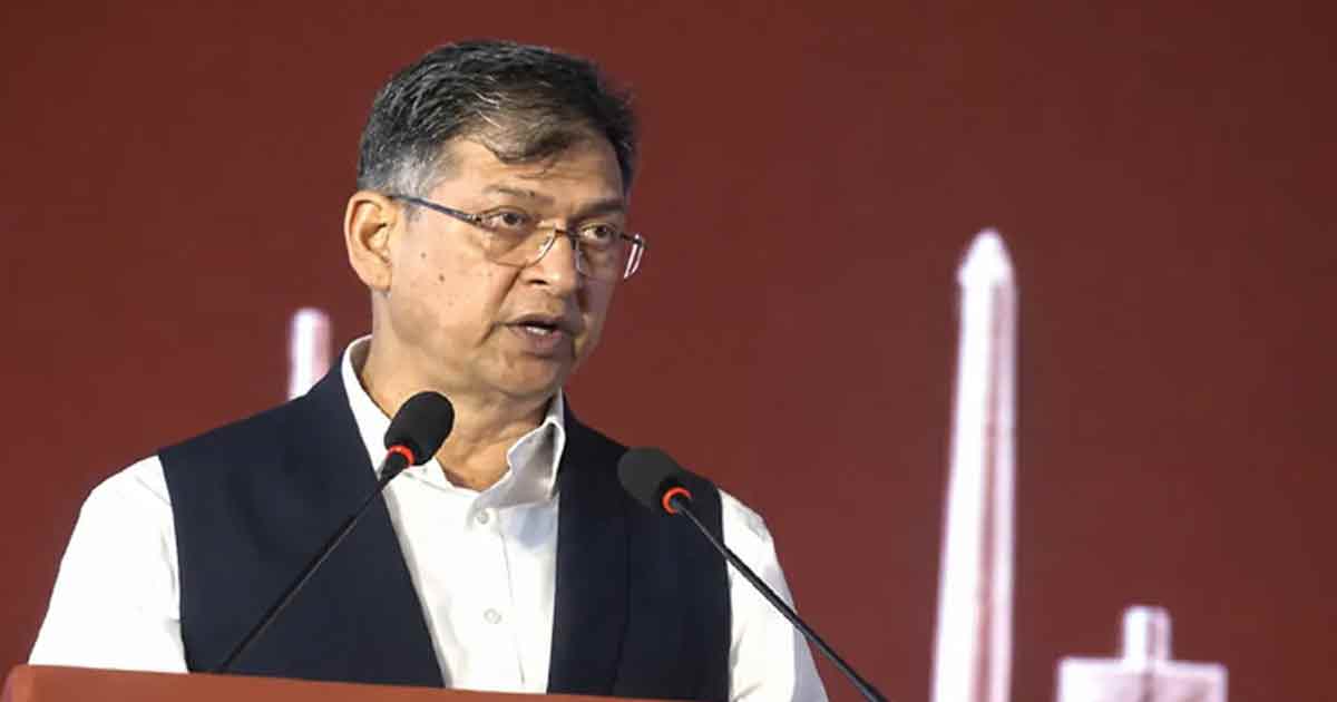 বিনিয়োগকারীদের জন্য নিরাপদ ও স্থিতিশীল পরিবেশ নিশ্চিত করতে সর্বোচ্চ গুরুত্ব দিচ্ছে সরকার