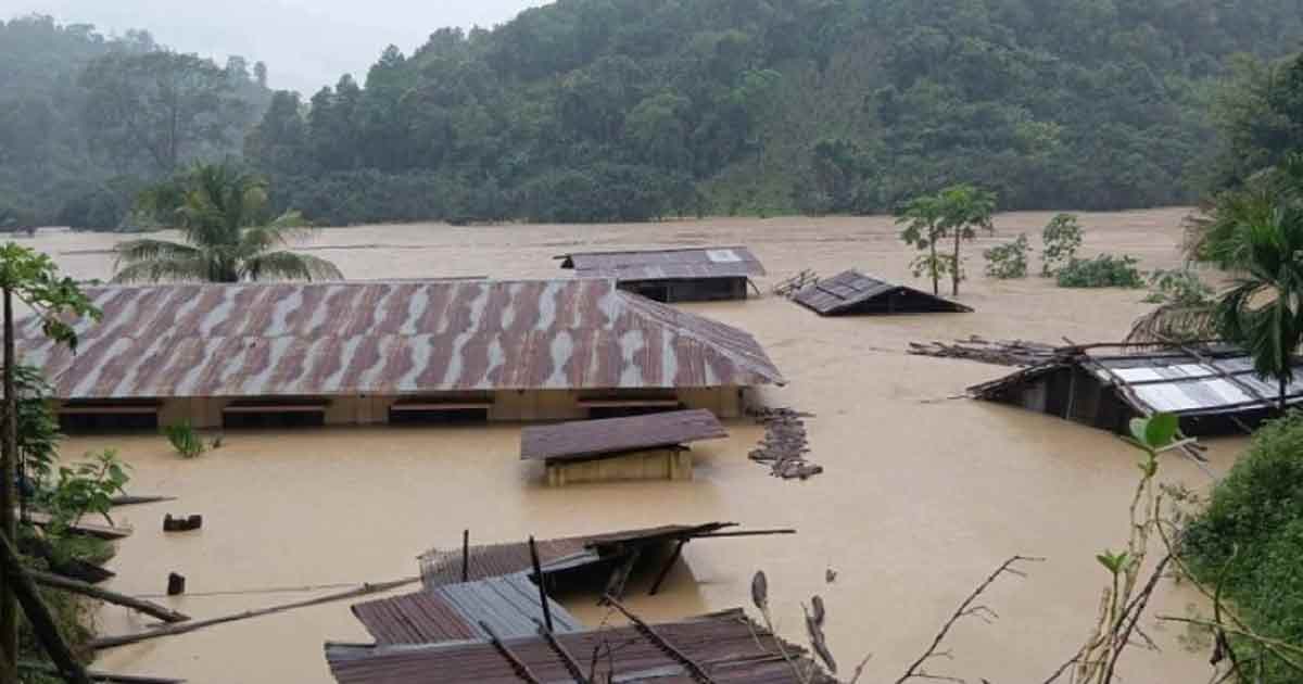 বন্যায় মৃত্যু ৫৪, ক্ষতিগ্রস্ত ৬ লাখের বেশি মানুষ