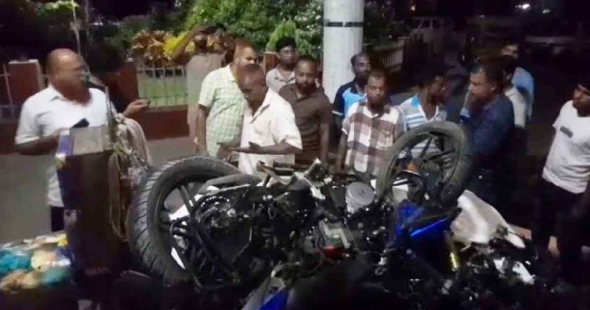 ভাঙ্গায় বাসের ধাক্কায় তিন বন্ধুর মর্মান্তিক মৃত্যু