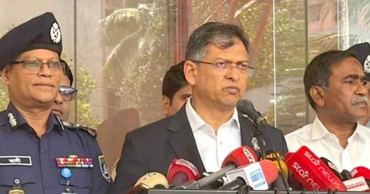 লুট ও অবৈধ অস্ত্র উদ্ধারে তথ্য দিলে সর্বোচ্চ ২ লাখ টাকা পুরস্কার
