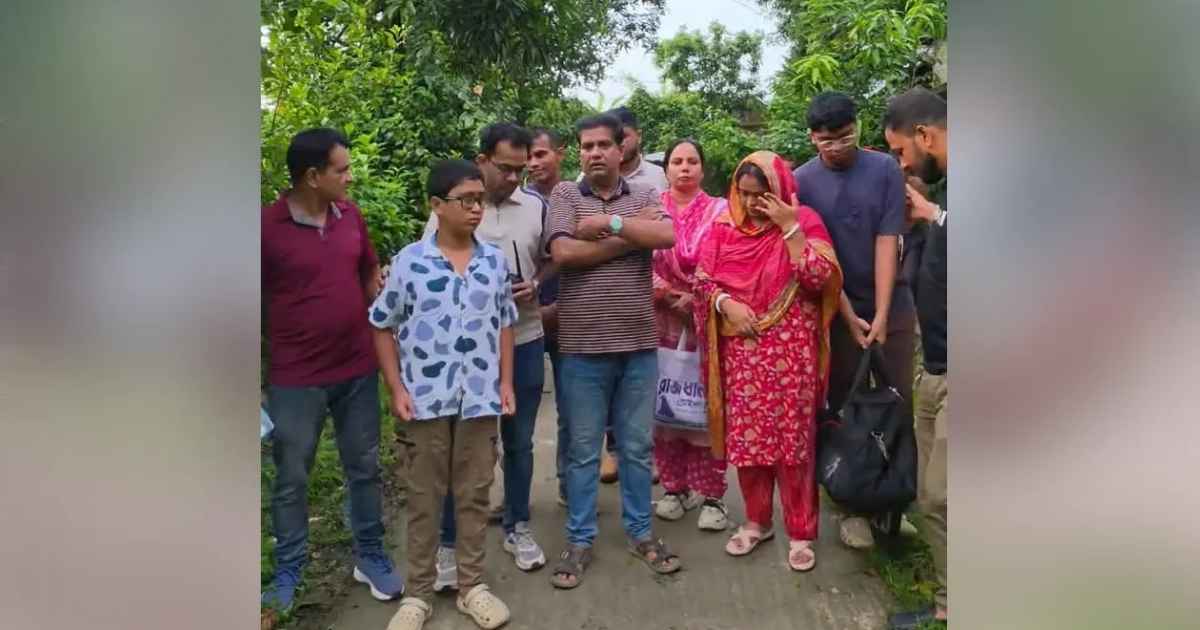 সপরিবারে আত্মগোপনে থাকা স্বর্ণ ব্যবসায়ী পিন্টু আটক