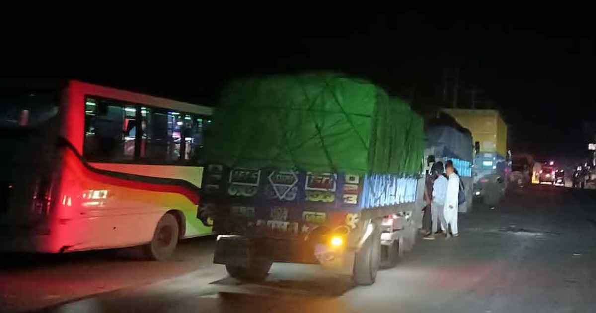 ঢাকা-চট্টগ্রাম মহাসড়কে বাড়ছে ডাকাতির আতঙ্ক