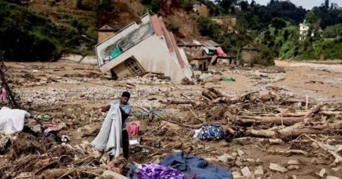 নেপালের বন্যায় মৃতের সংখ্যা বেড়ে ১৩৪৪
