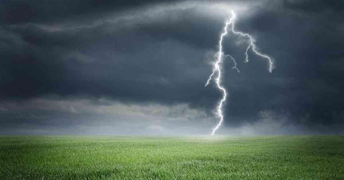 হাওরে মাছ ধরতে গিয়ে বজ্রপাতে প্রাণ গেল শিশুর