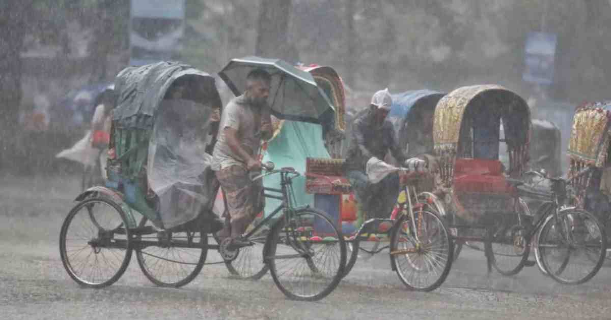 বৃষ্টির দিনে এইচএসসি পরীক্ষার্থীদের বিশেষ নির্দেশনা