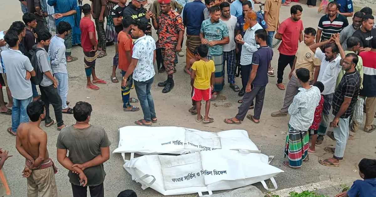 গোপালগঞ্জে ট্রেনে কাটা পড়ে দুই যুবকের মৃত্যু