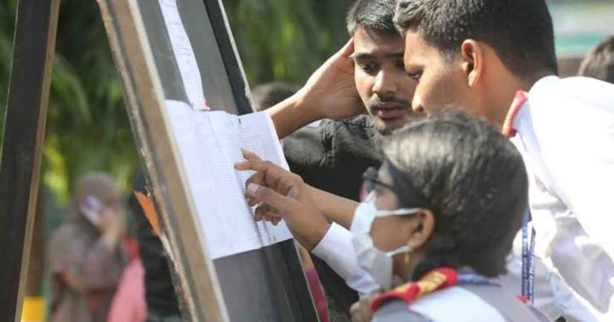 মানবিকে ১০০ ছাত্রের ৫৯ জনই ফেল