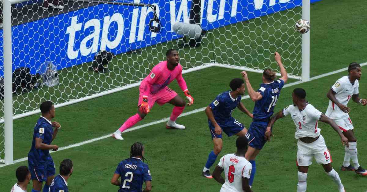 ১০ গোলের মহারণে ফ্রান্সকে হারিয়ে তৃতীয় ইংল্যান্ড