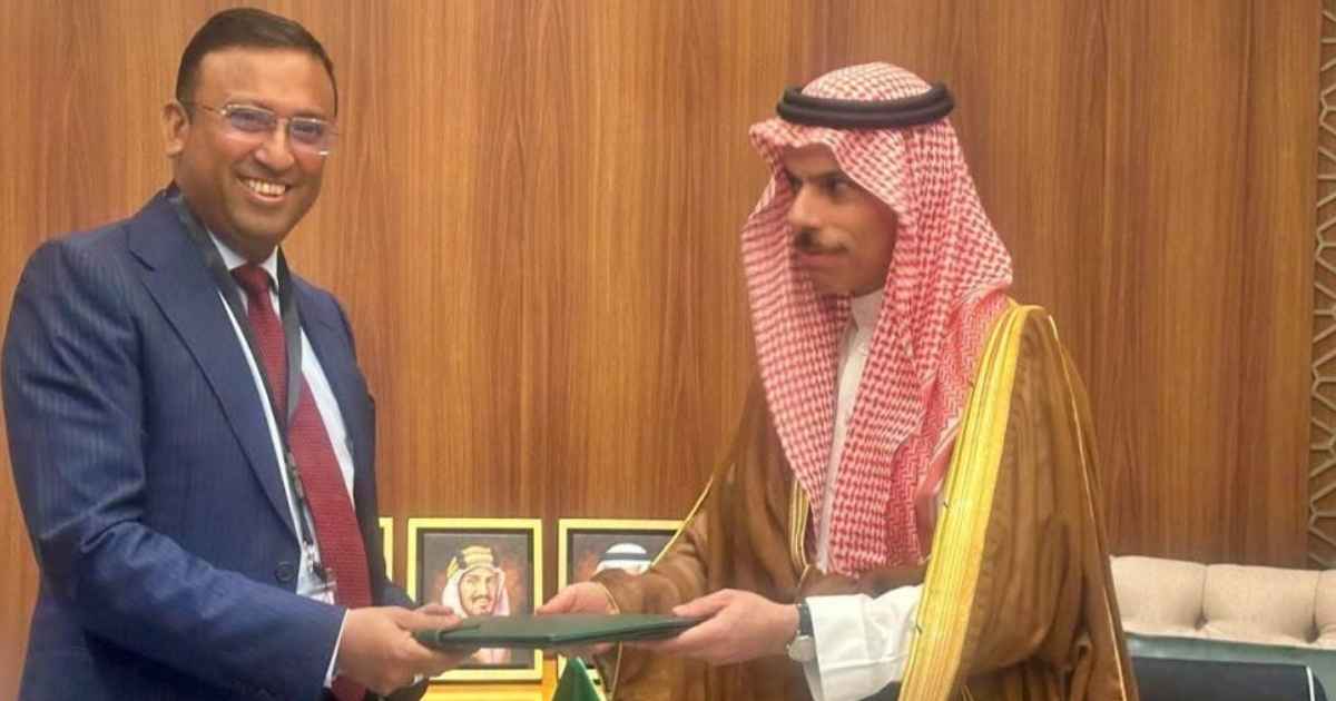 সৌদি পররাষ্ট্রমন্ত্রীর সঙ্গে হুমায়ুন কবিরের বৈঠক