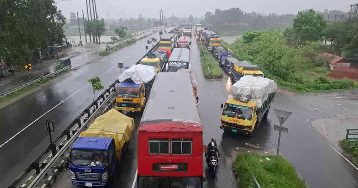 ঢাকা-টাঙ্গাইল-যমুনা সেতু মহাসড়কে ৪৫ কিমি যানজট