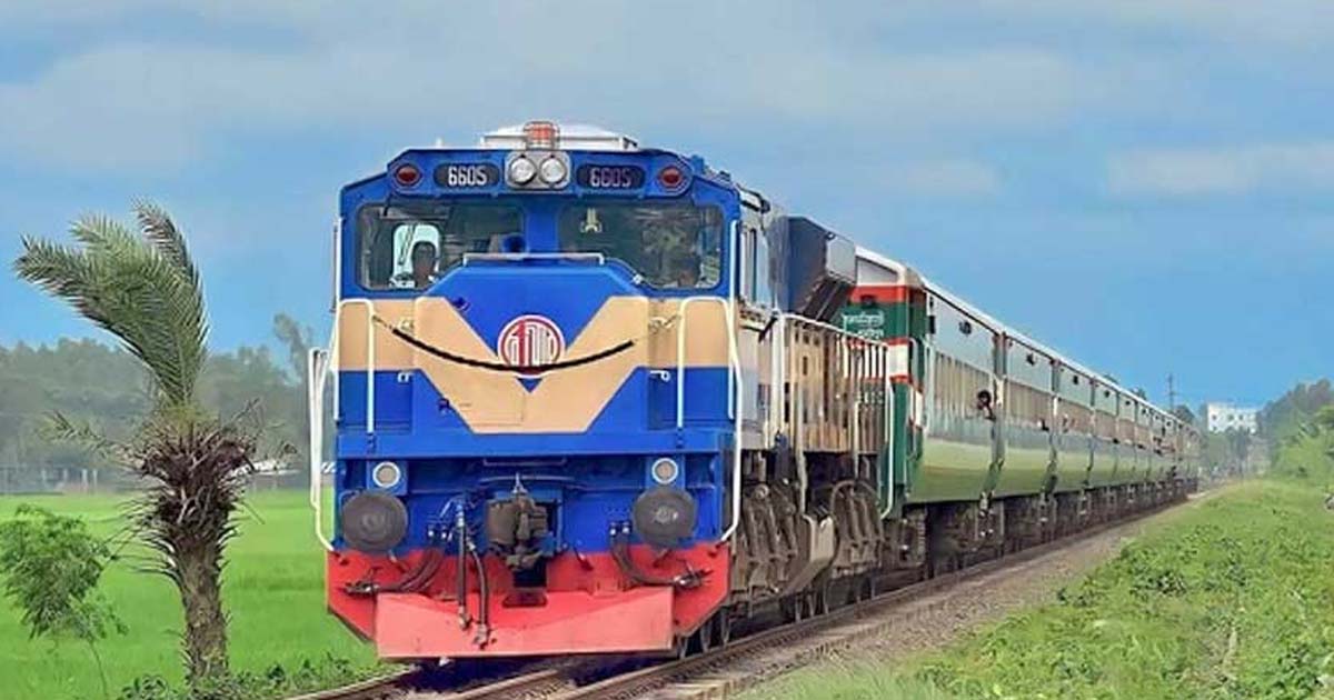 বাসের পর এবার রেলভাড়া বা’ড়ানোর উদ্যোগ