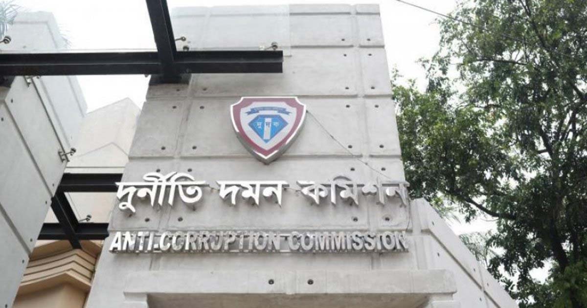 সচিবালয়ে জমা পড়ল দুদকের পদত্যাগপত্র